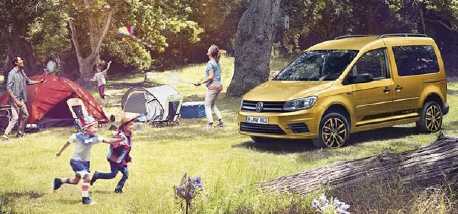  Volkswagen Caddy Familia 2016 года  (фото 3 из 3)
